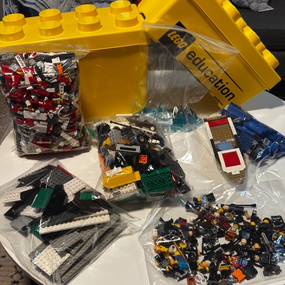 Lot of LEGO City Pieces Police, Fire & More Various Mini Figures w/Storage Boxes - Picture 16 of 16